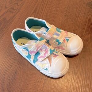 NWT！Converse girl floral canvas sneaker US10